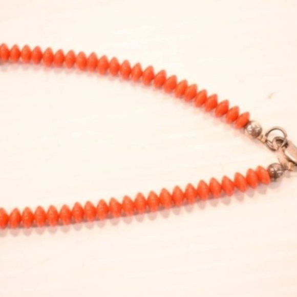 17.5" Long RED CORAL & Speckled JADE Necklace Vintage Necklace Vintage Stone Nec - Picture 2 of 4